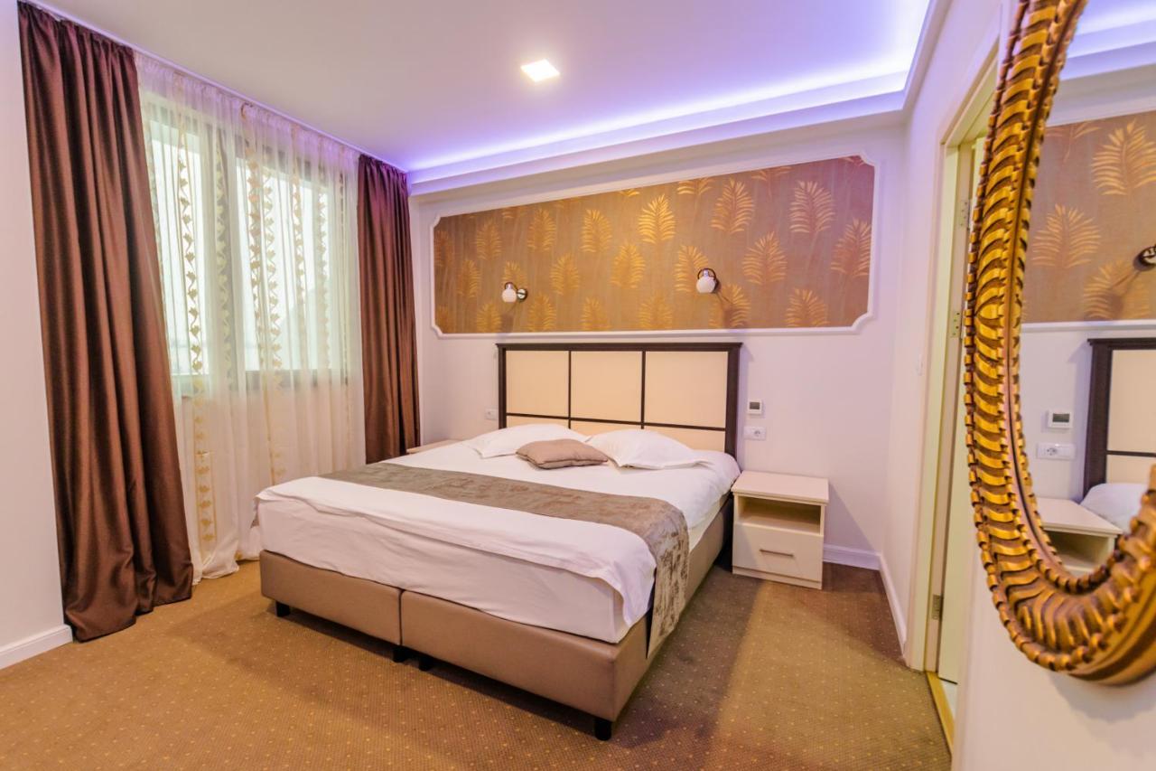 Hostel Parc Fălticeni Exteriér fotografie